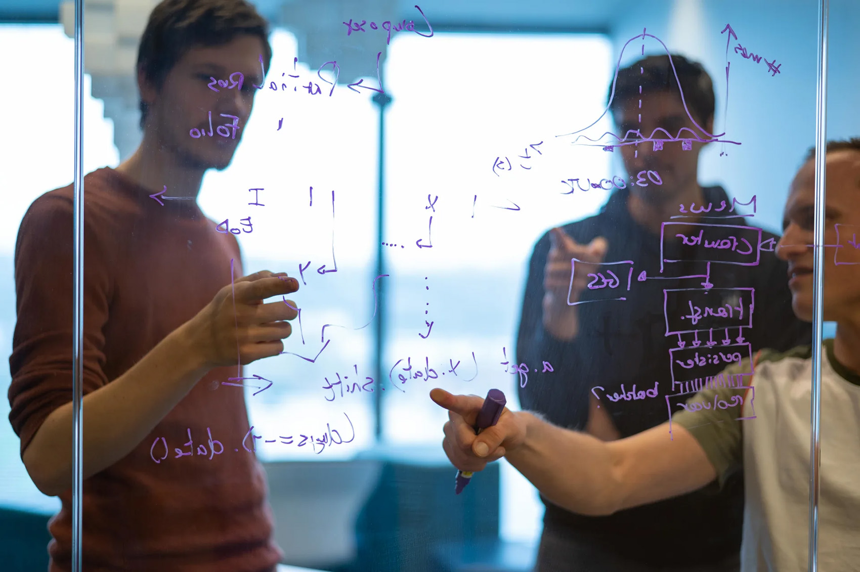 How OTA Insight Achieved Faster Processing Speed and Cost Savings with POCs on a data warehouse migration and Looker optimisations 