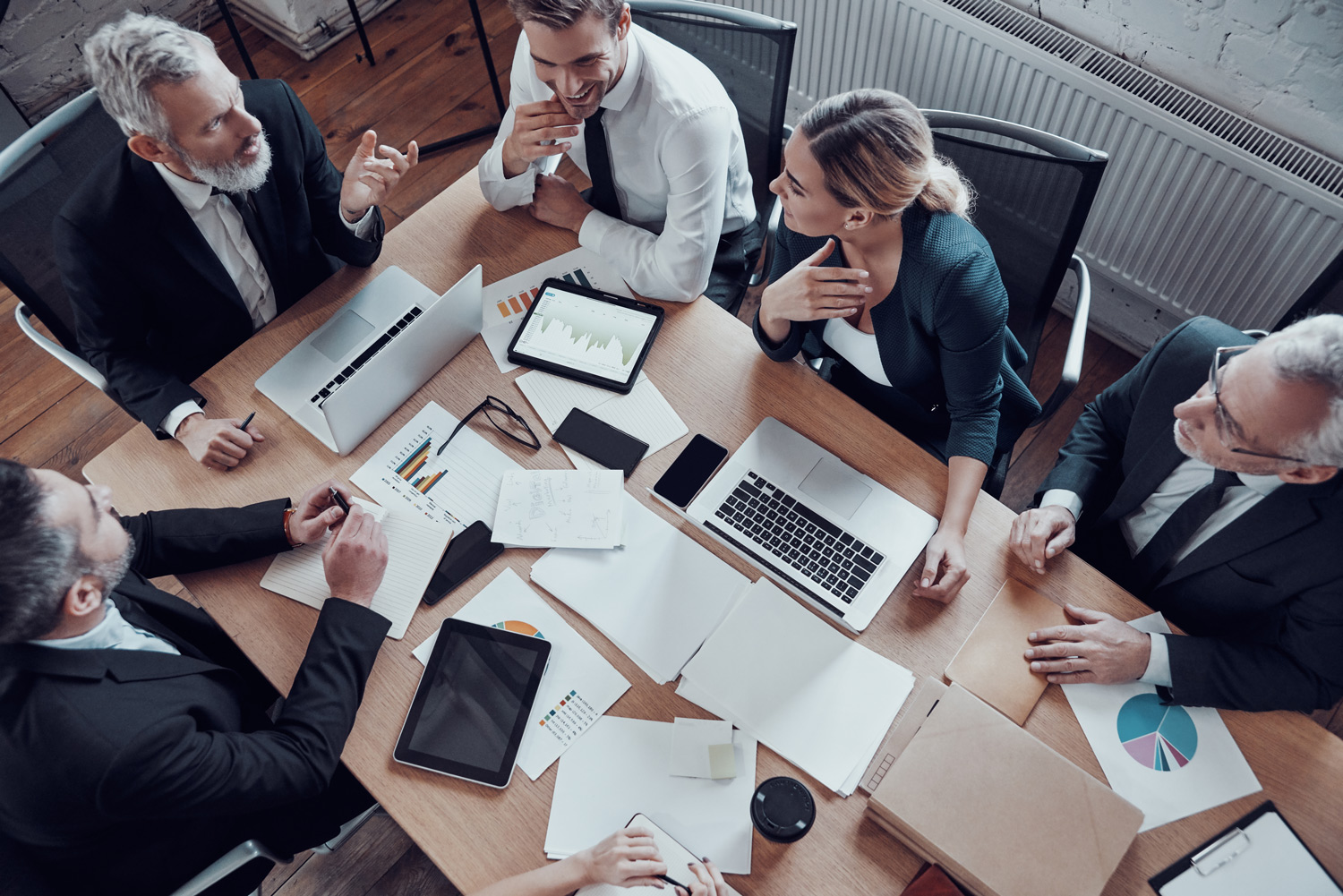 Clarins: Putting Knowledge into the Hands of Retail Sales Staff