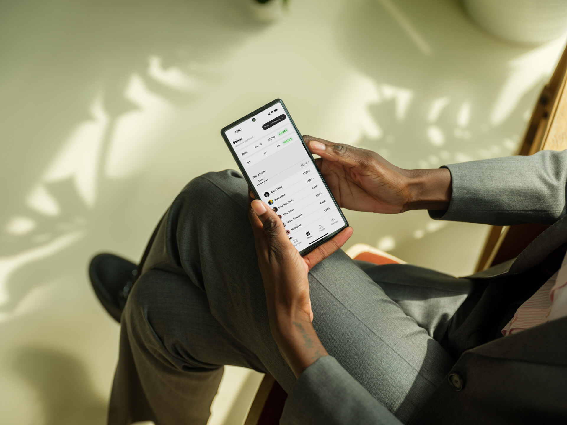 Suitsupply Gains Real-Time Sales Insights with Devoteam’s Custom Mobile App