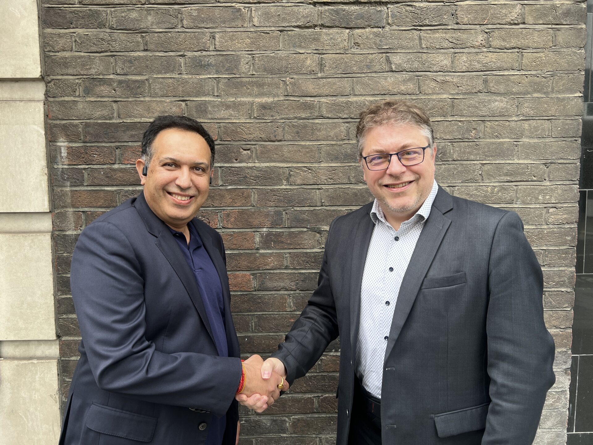 Devoteam and Acuutech Partner to Deliver Secure Managed Hybrid Cloud Services 