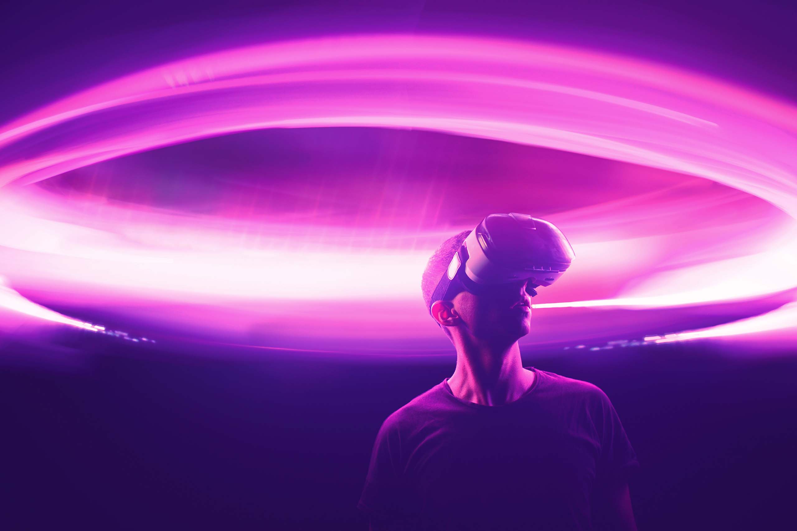 Beyond the Headset: 5 Ways AI Tutors in VR Are Revolutionizing Education